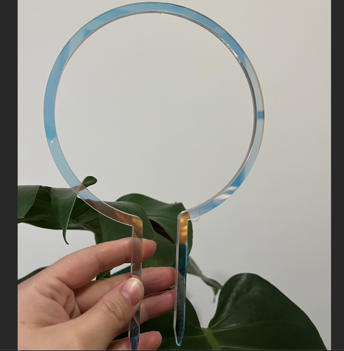 Acrylic Trellis Circle Design